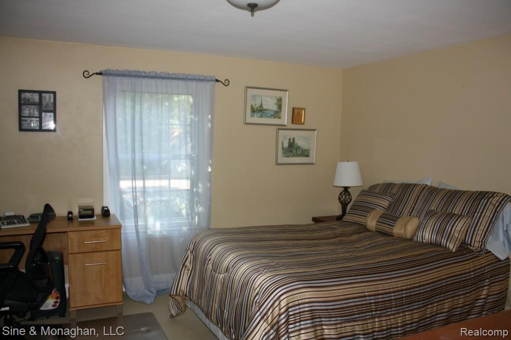 63 Cambridge Road Grosse Pointe, MI 48236 - Photo 24 of 34 IMG_7865.jpg