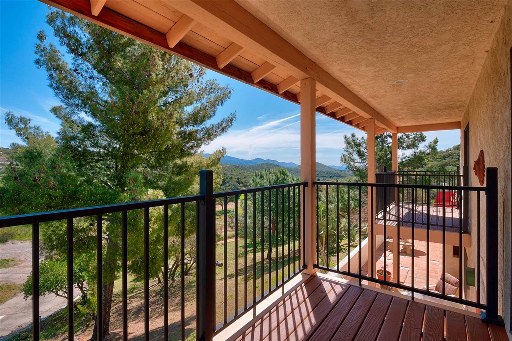 23085 Old Ranch Road Alpine, CA 91901 - Photo 3 of 25