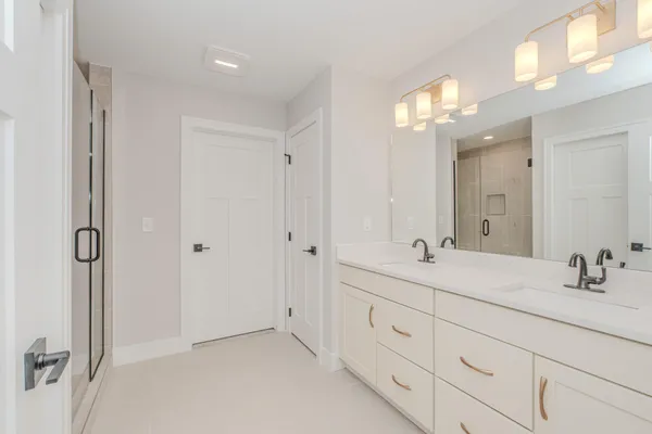 $562,900 | 1303 Gallery Pointe Drive, Saline, MI 48176