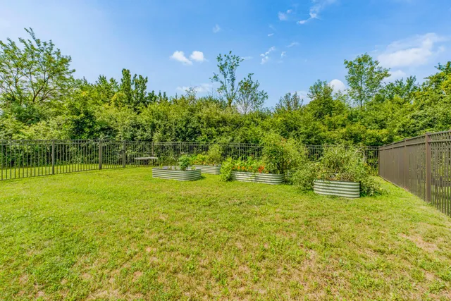 $585,900 | 1303 Gallery Pointe Drive, Saline, MI 48176