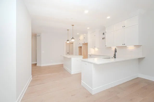 $585,900 | 1303 Gallery Pointe Drive, Saline, MI 48176