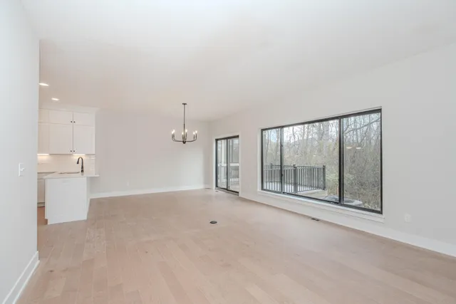 $585,900 | 1303 Gallery Pointe Drive, Saline, MI 48176