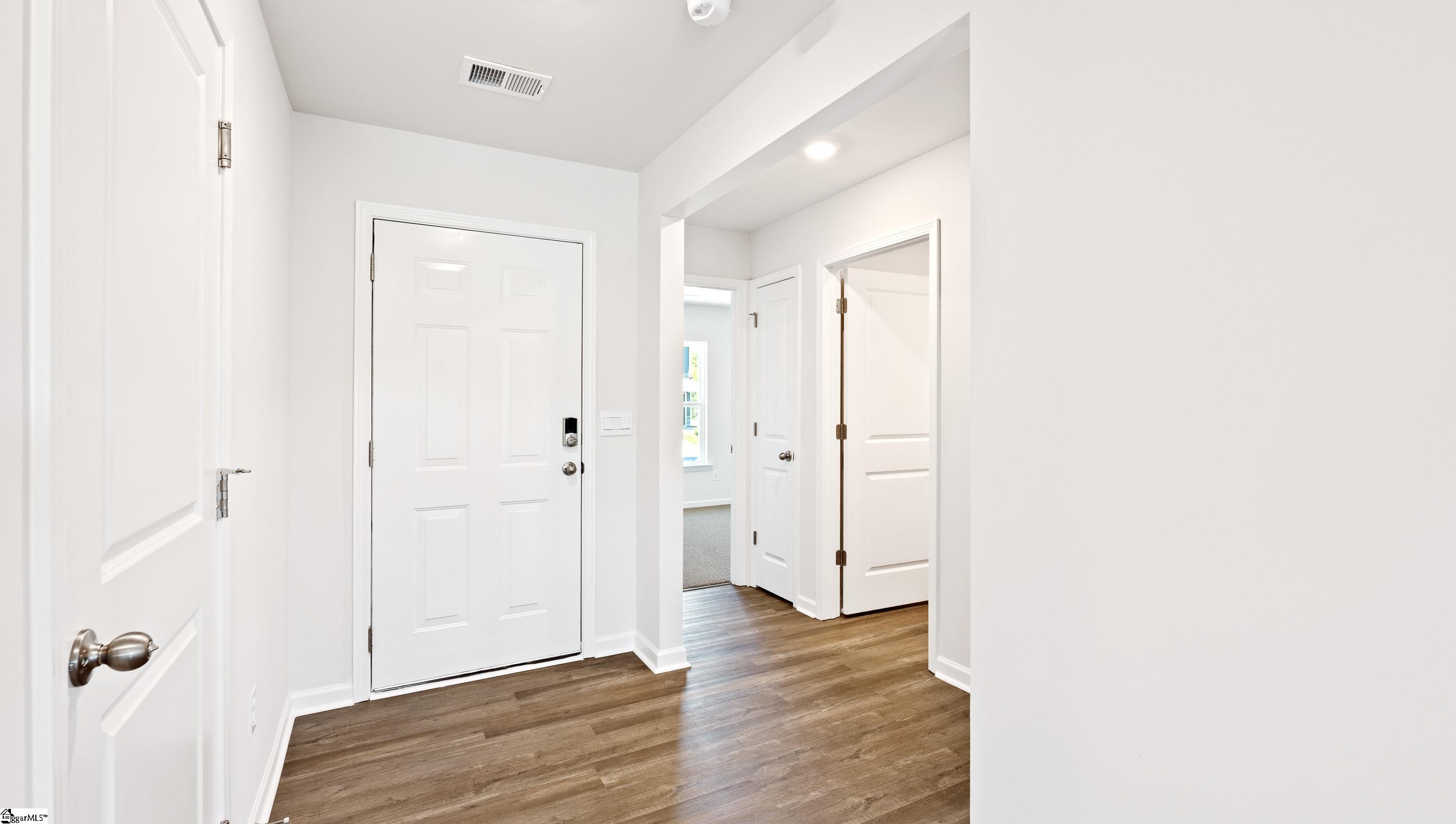 208 Stone Creek Road Clinton, SC 29325 - Photo 5 of 28 Gallery Image 5
