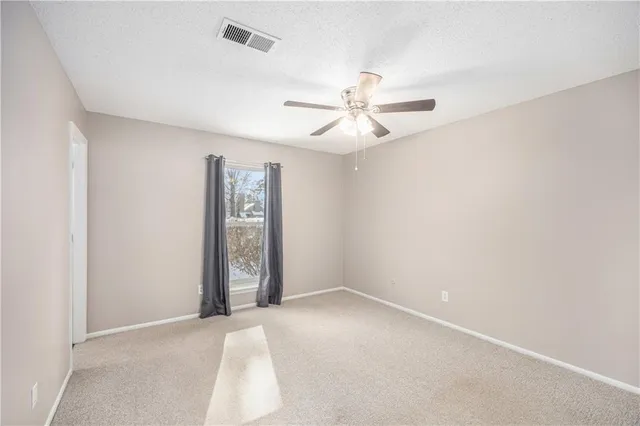 $259,900 | 8044 Halsey Street, Lenexa, KS 66215