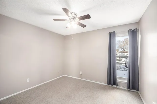 $259,900 | 8044 Halsey Street, Lenexa, KS 66215