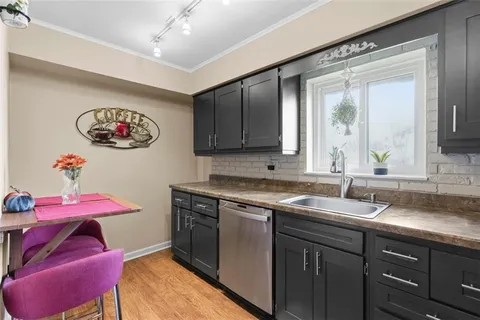 $144,900 | 732 Forest Green Drive, Coraopolis, PA 15108