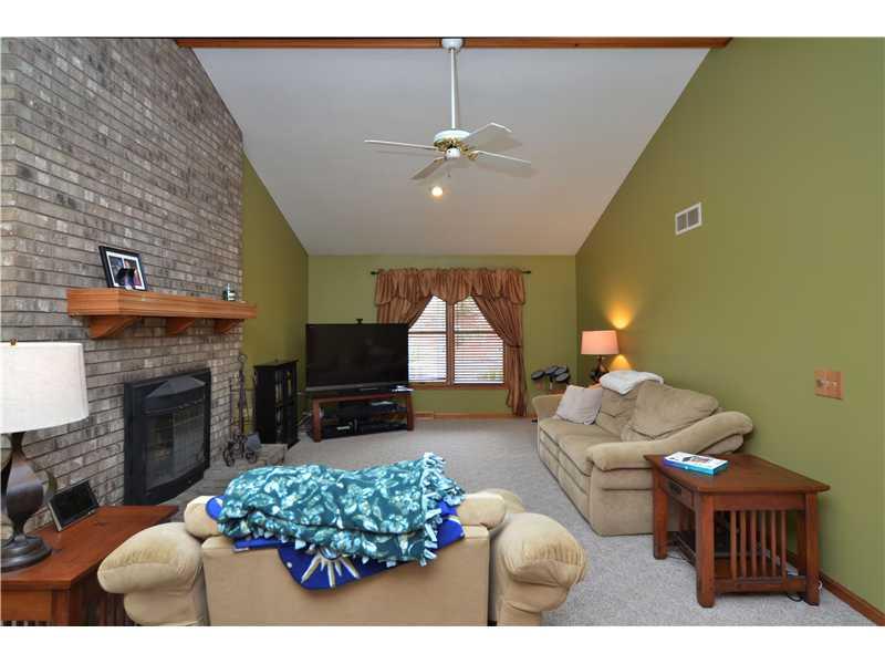 19 Lockwood Road Economy, PA 15005 - Photo 14 of 25 Family Room.