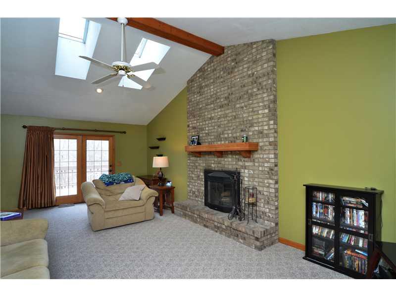 19 Lockwood Road Economy, PA 15005 - Photo 15 of 25 Family Room.