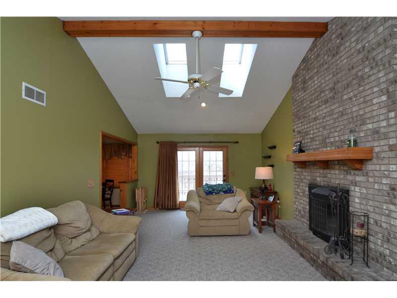 19 Lockwood Road Economy, PA 15005 - Photo 16 of 25 Family Room.