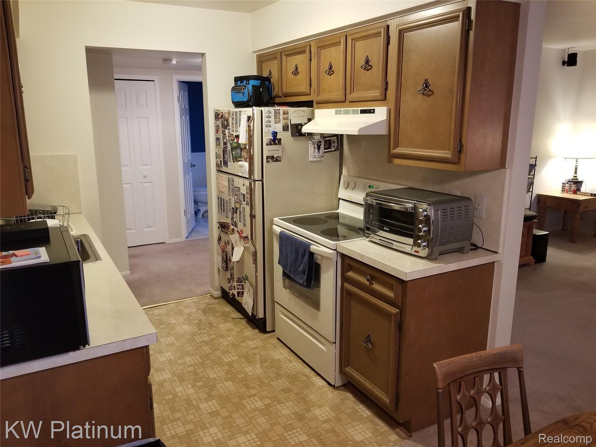 34395 Mulvey Road Fraser, MI 48026 - Photo 9 of 22 9.jpg