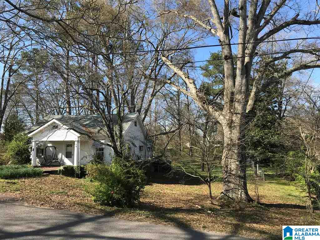 1065 Coleman Street Heflin, AL 36264 - Photo 3 of 17