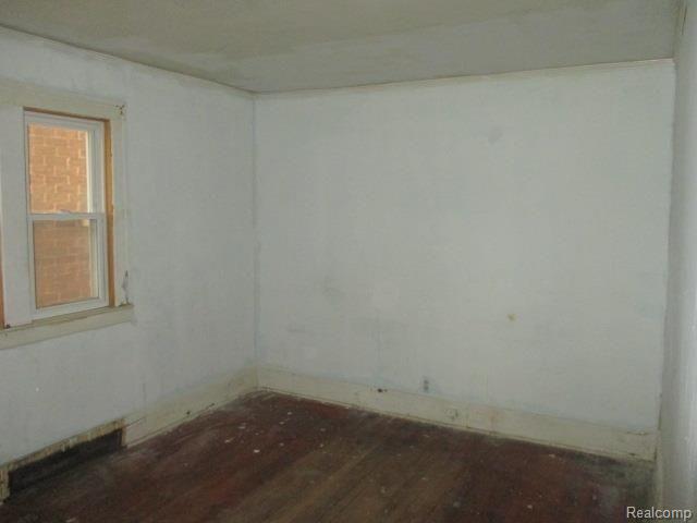 13 Forest Street River Rouge, MI 48218 - Photo 12 of 17 12-Bedroom 2.jpg