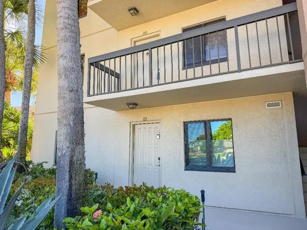 $549,000 | 901 Seafarer Circle, Unit 101, Jupiter, FL 33477