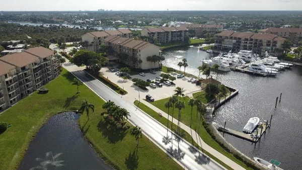 $549,000 | 901 Seafarer Circle, Unit 101, Jupiter, FL 33477