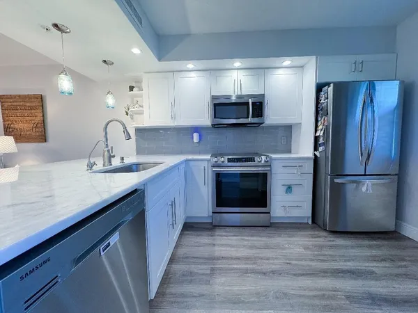 $549,000 | 901 Seafarer Circle, Unit 101, Jupiter, FL 33477