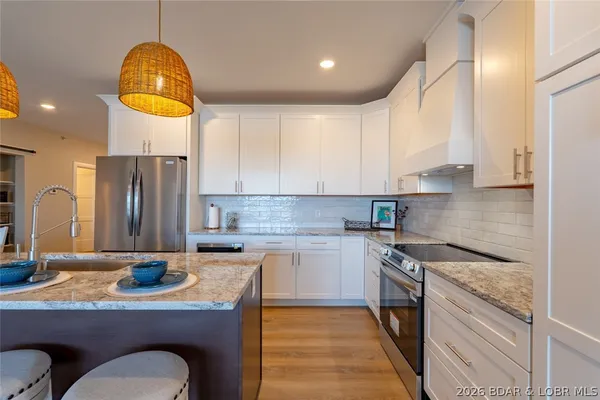 $549,000 | 4925 Robins Circle, Unit 2B, Osage Beach, MO 65065