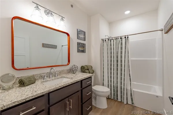 $549,000 | 4925 Robins Circle, Unit 2B, Osage Beach, MO 65065