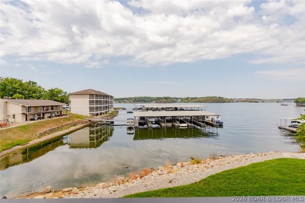 $549,000 | 4925 Robins Circle, Unit 2B, Osage Beach, MO 65065