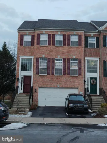 $424,999 | 2079 Huntington Lane, Easton, PA 18040