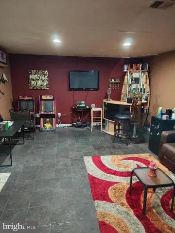 $419,999 | 2079 Huntington Lane, Easton, PA 18040