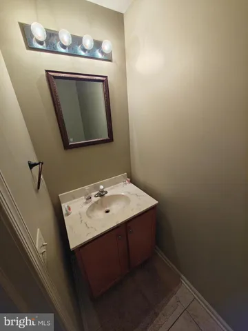 $419,999 | 2079 Huntington Lane, Easton, PA 18040