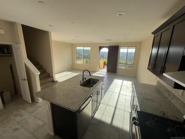 $3,995 | 1775 Saltaire Place, Unit 34, San Diego, CA 92154