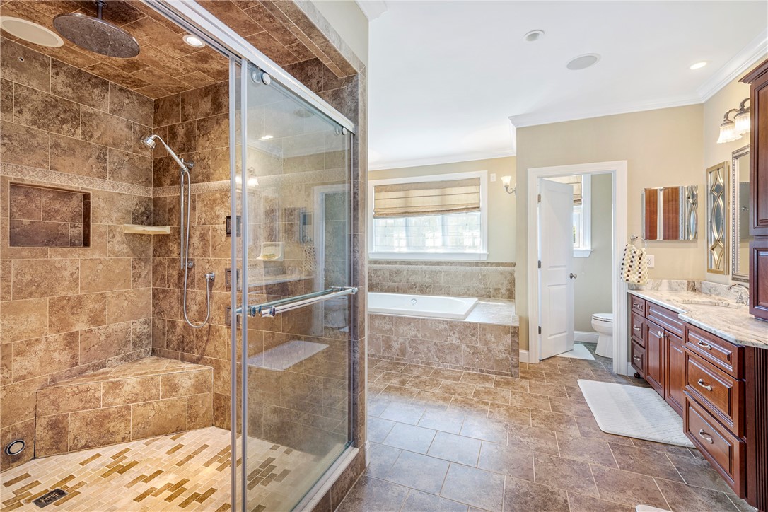 3070 Diamond Hill Road Cumberland, RI 02864 - Photo 18 of 38