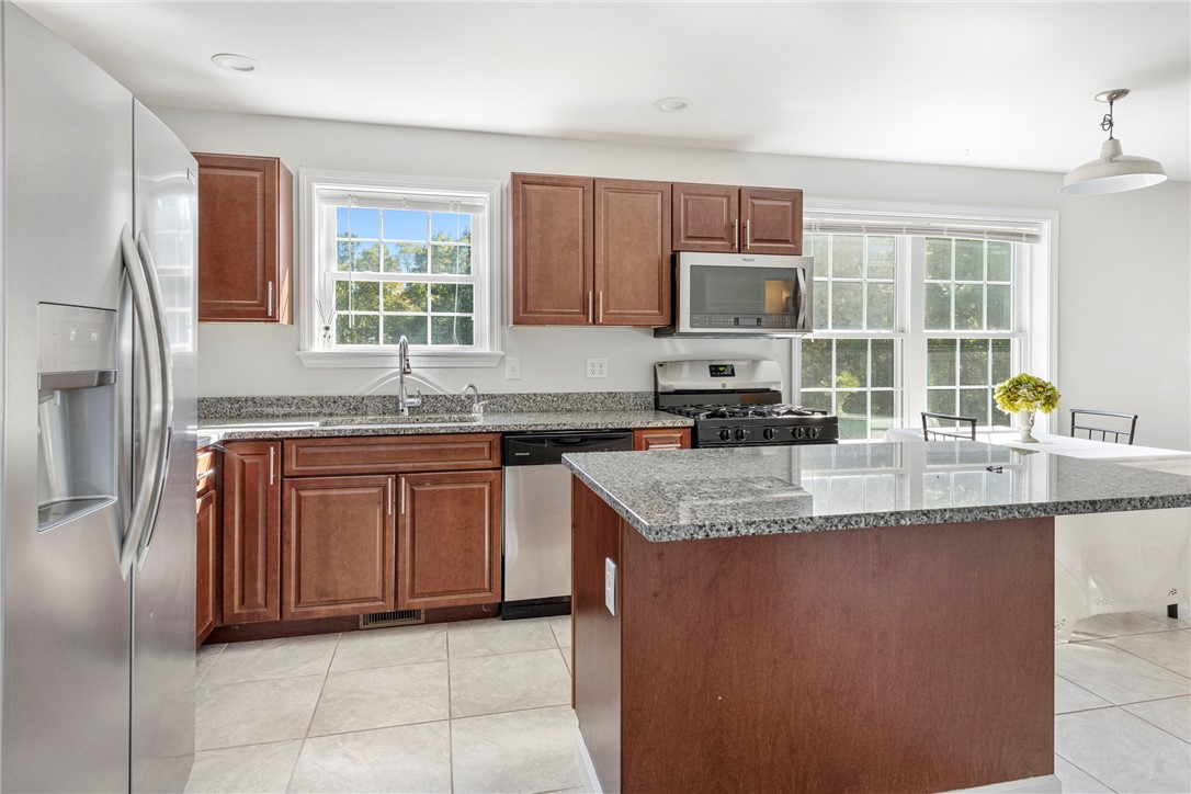 3070 Diamond Hill Road Cumberland, RI 02864 - Photo 32 of 38
