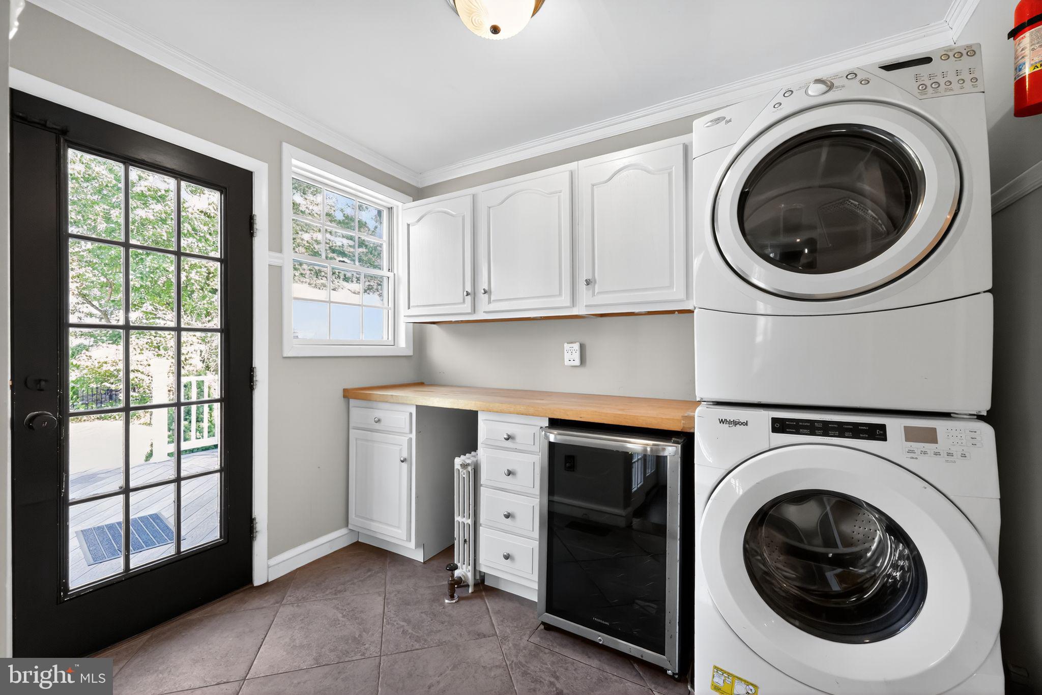 159 Wayne Avenue Haddonfield, NJ 08033 - Photo 22 of 30 a utility room with sink dryer and washer