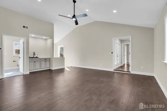 $1,249,900 | 537 South Atlantic Avenue, Matawan, NJ 07747