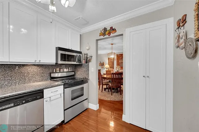 $374,500 | 1920 Northeast 1st Terrace, Unit H212, Wilton Manors, FL 33305