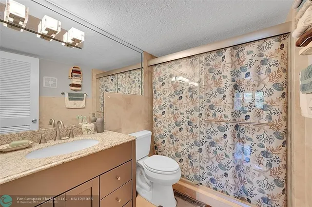 $374,500 | 1920 Northeast 1st Terrace, Unit H212, Wilton Manors, FL 33305