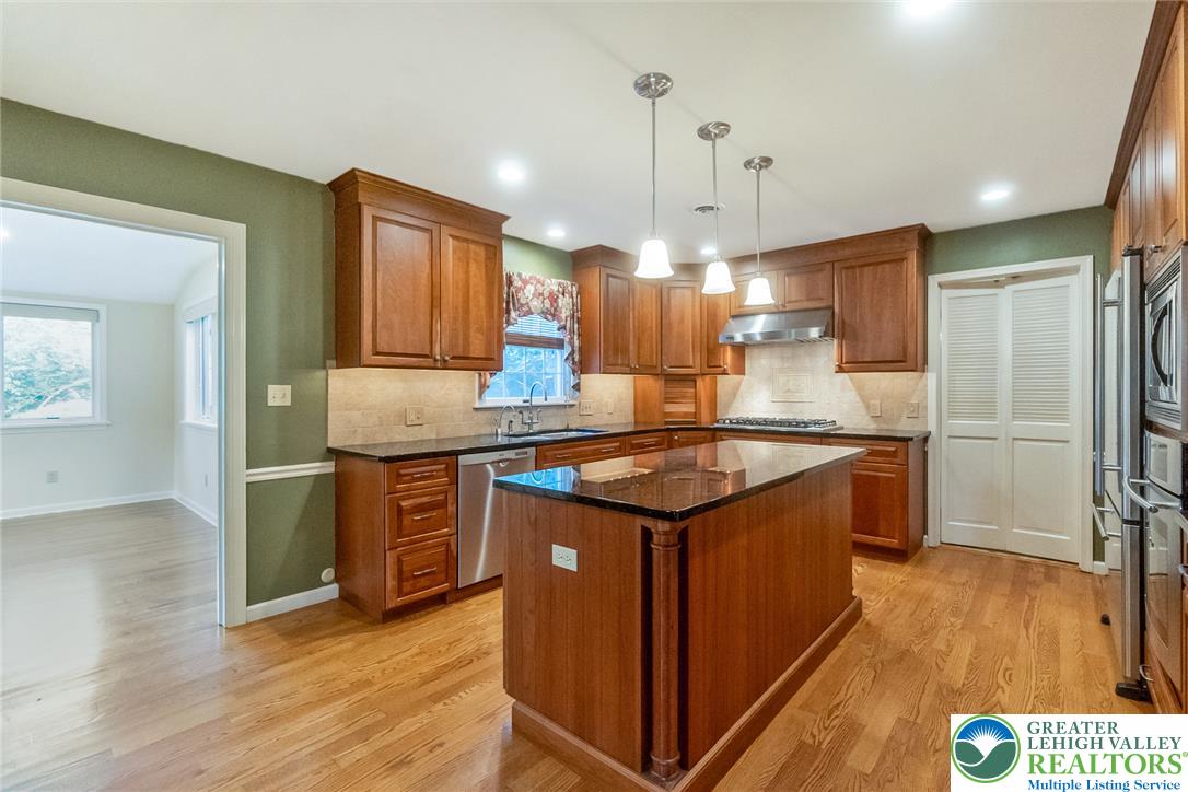 919 Hawthorn Road Allentown, PA 18103 - Photo 13 of 56 Gallery Image 13