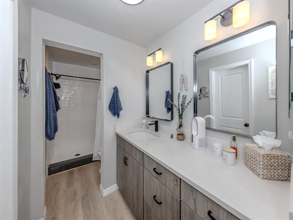 400 Mission Trail East, Unit D Venice, FL 34285 - Photo 20 of 39