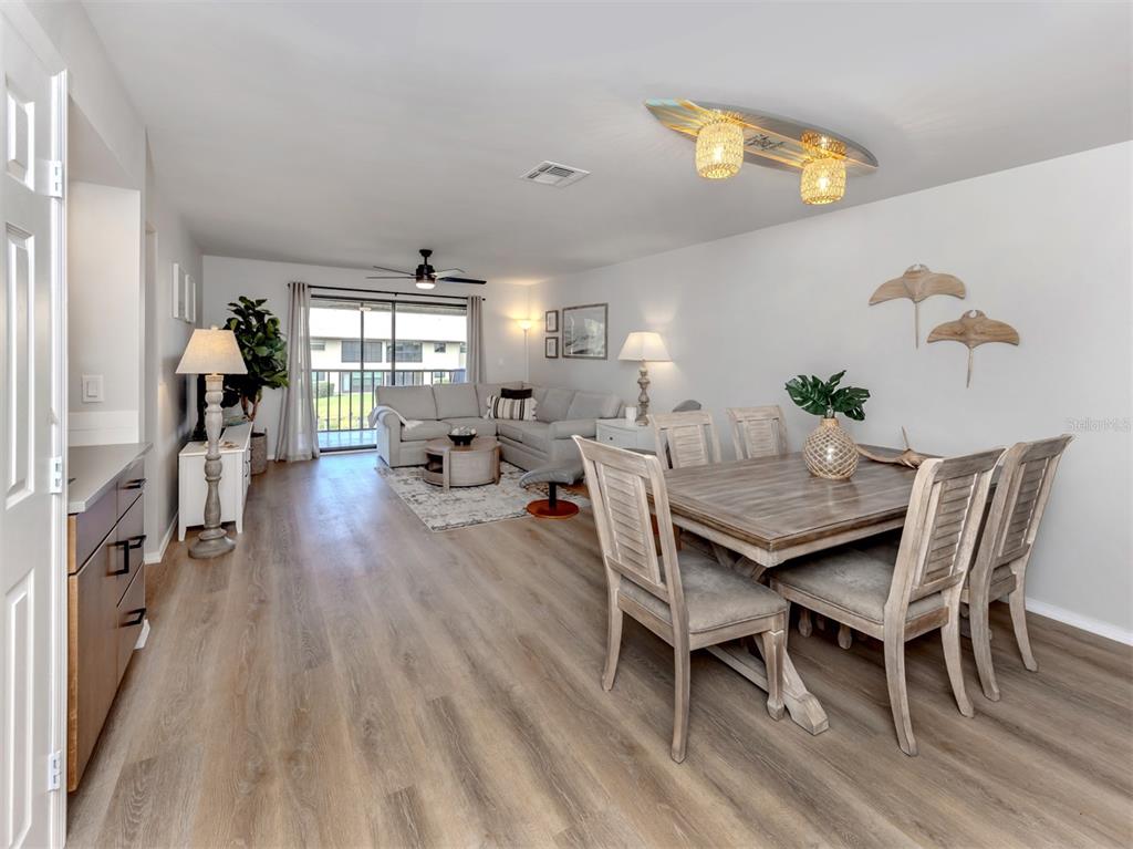 400 Mission Trail East, Unit D Venice, FL 34285 - Photo 3 of 39