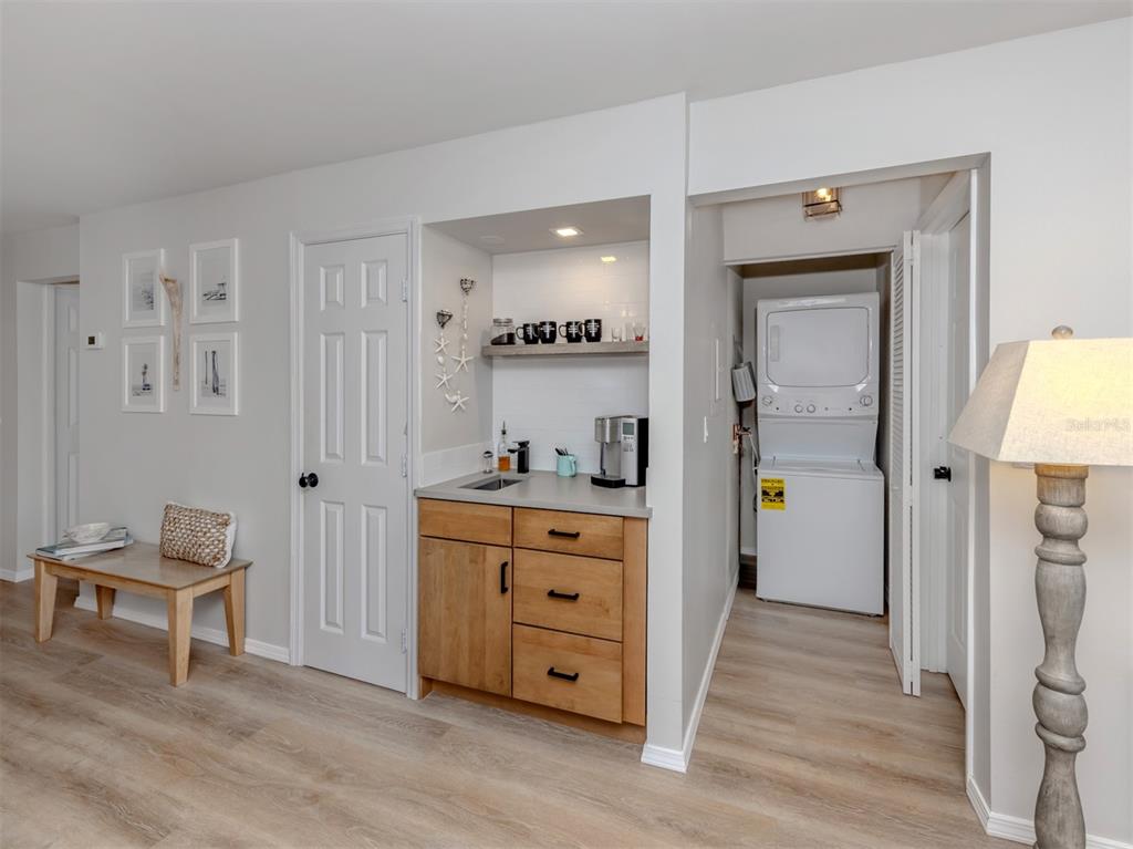 400 Mission Trail East, Unit D Venice, FL 34285 - Photo 8 of 39