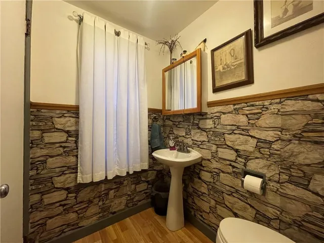 $290,000 | 7201 Highway 322, Cranberry, PA 16319