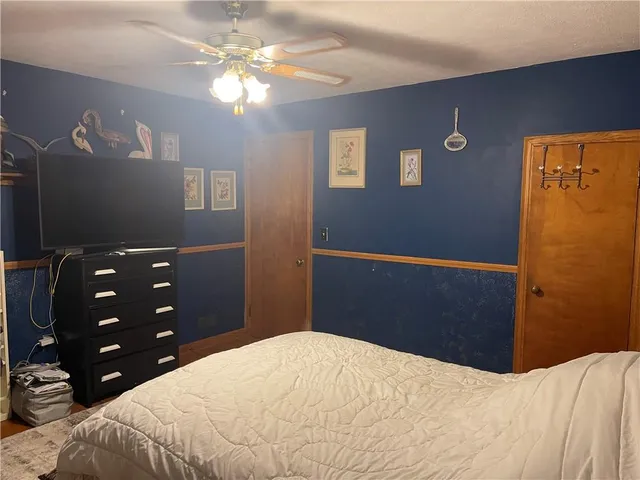 $290,000 | 7201 Highway 322, Cranberry, PA 16319