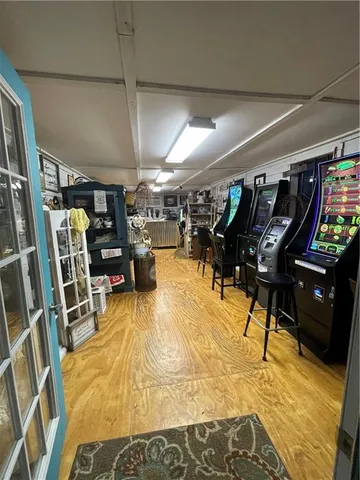 $290,000 | 7201 Highway 322, Cranberry, PA 16319