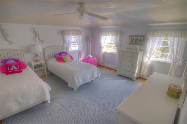63 Peter Bulkeley Road Concord, MA 01742 - Photo 11 of 17 Gallery Image 11