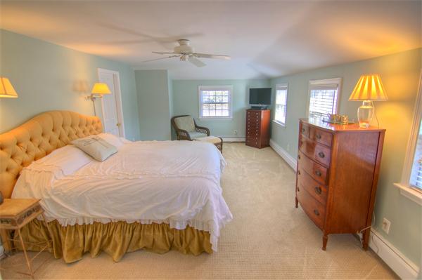 63 Peter Bulkeley Road Concord, MA 01742 - Photo 10 of 17 Gallery Image 10