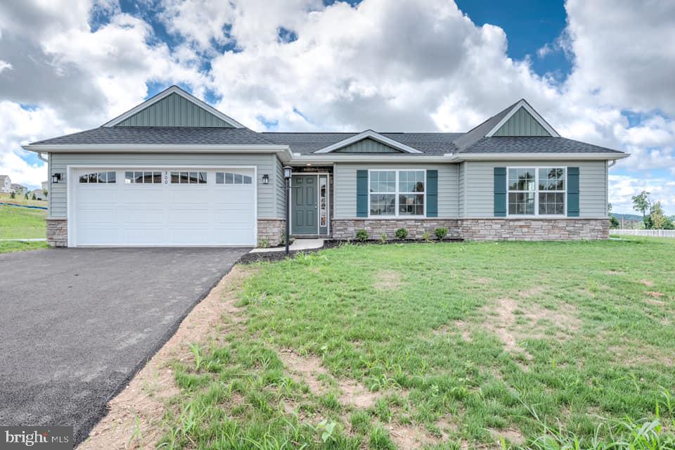 412 Lavender Lane Lebanon, PA 17042 - Photo 1 of 16 Photo of similar home