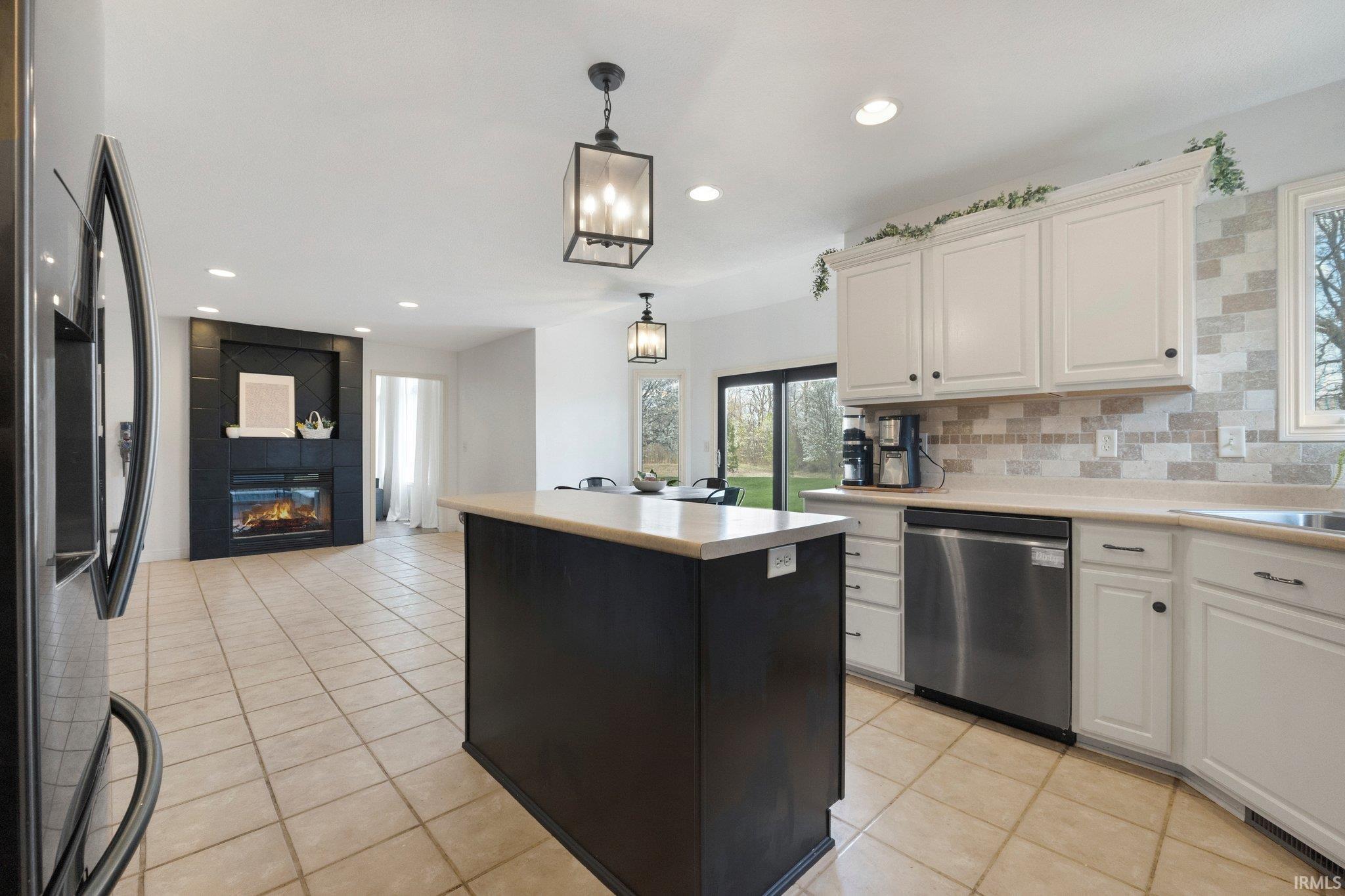 10235 Consta Verde Commons Leo, IN 46765 - Photo 2 of 36