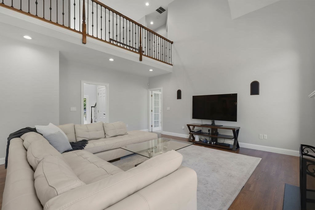 21 Coach Road North Attleboro, MA 02760 - Photo 3 of 42