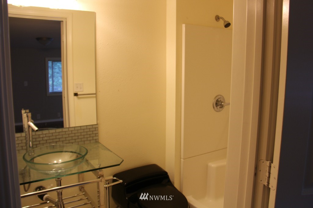 11620 Southeast 180th Street Renton, WA 98058 - Photo 11 of 14 Gallery Image 11