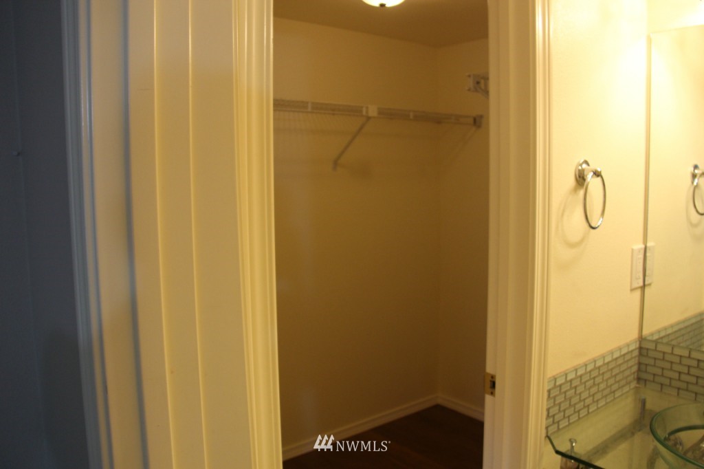 11620 Southeast 180th Street Renton, WA 98058 - Photo 12 of 14 Gallery Image 12