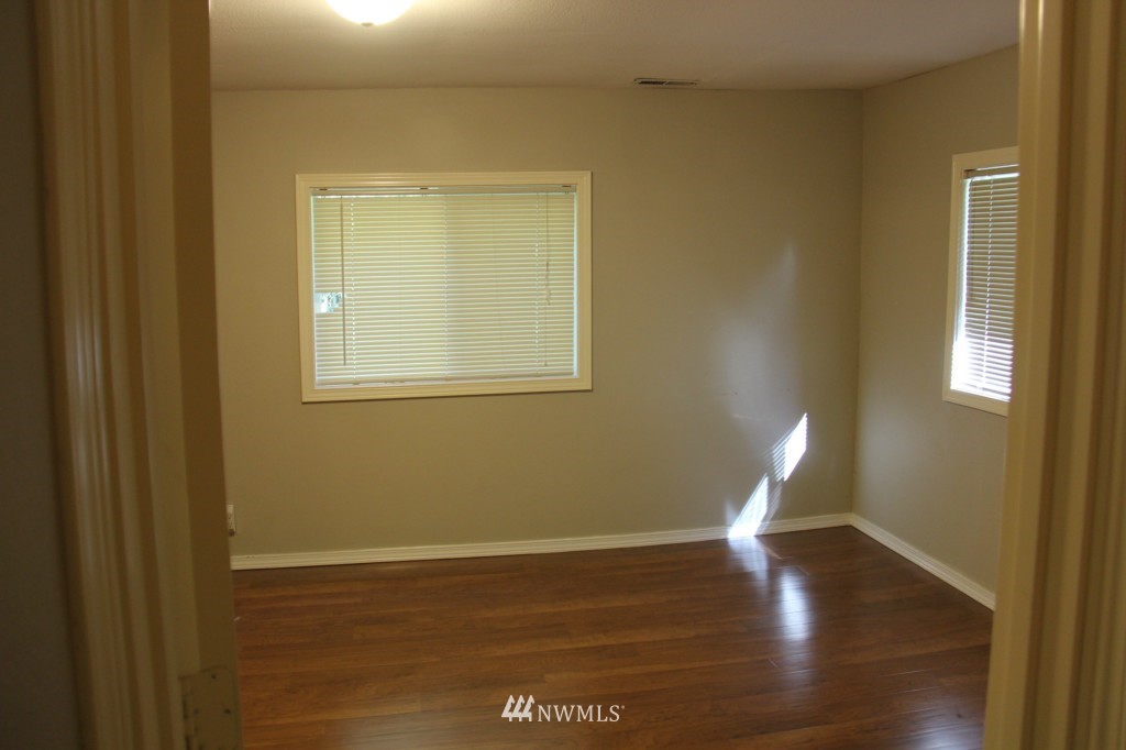 11620 Southeast 180th Street Renton, WA 98058 - Photo 7 of 14 Gallery Image 7