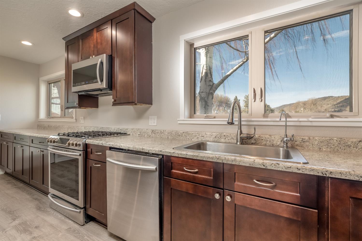 12481 Crystal Springs Road Klamath Falls, OR 97603 - Photo 5 of 35 Additional Photo