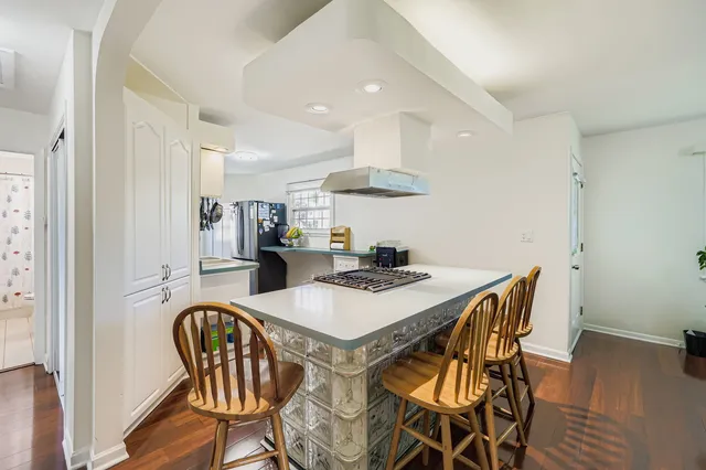 $340,000 | 963 South Fletcher Drive, Wheeling, IL 60090