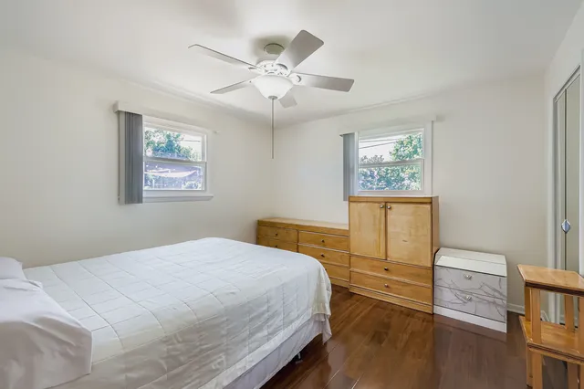 $340,000 | 963 South Fletcher Drive, Wheeling, IL 60090